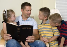 Lire la Bible en famille de Famille je t'aime - Message texte