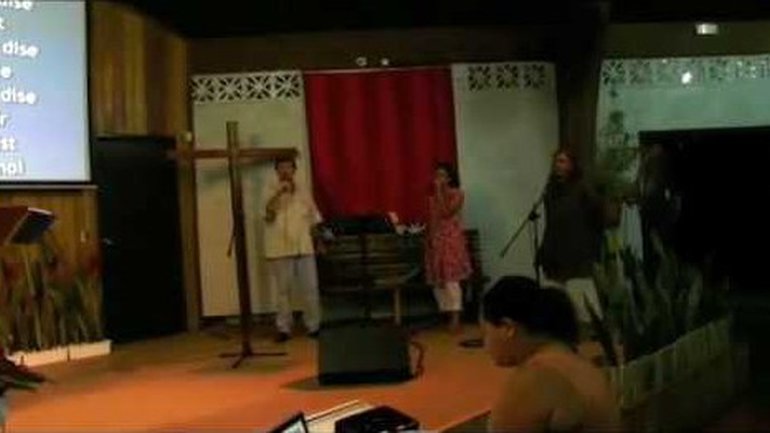 Eglise de la Bonne Nouvelle à Tahiti - Hosanna à l'agneau immolé