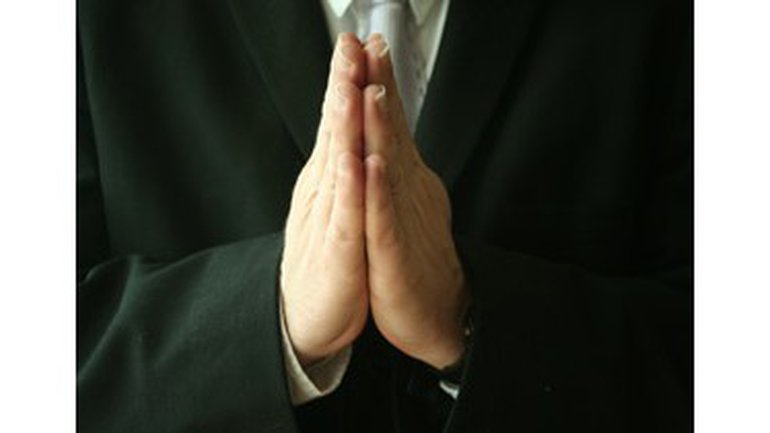 La prière précise