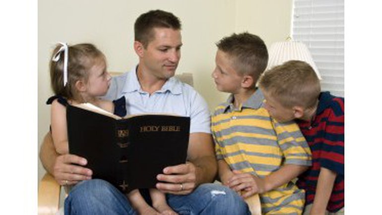 Lire la Bible en famille