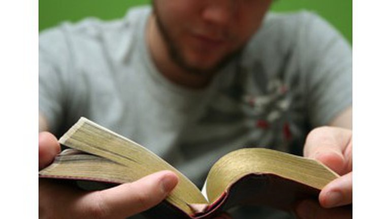 Je le rejetais, lui m'a accepté.