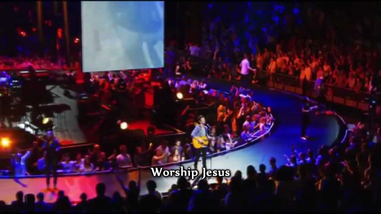 Hillsong United - Stand in Awe