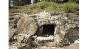 Jésus est mort ET ressuscité ! ALLELUIA !