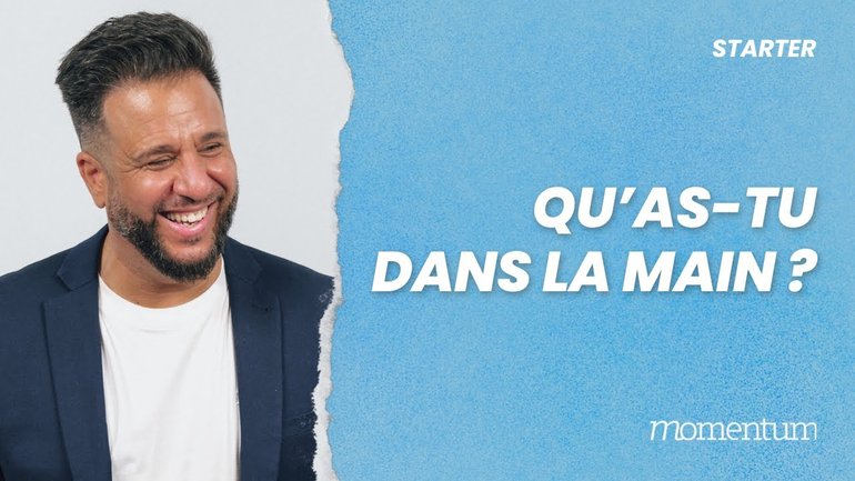 Qu'as-tu dans la main ?