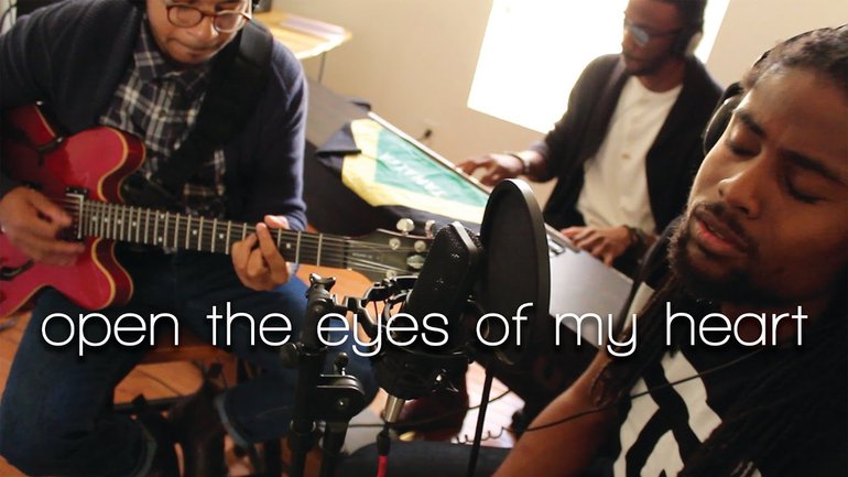 Ouvre les yeux de mon coeur - Anglais Open the eyes of my heart - Paul Baloche - Live Studio Middle Room