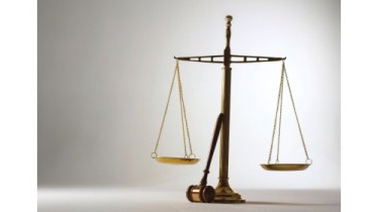 Un chrétien peut-il avoir recours aux tribunaux ?