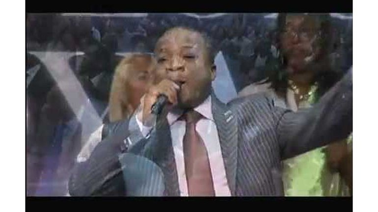 Mohamed Sanogo et ICC Gospel Choir - L'Eternel est bon
