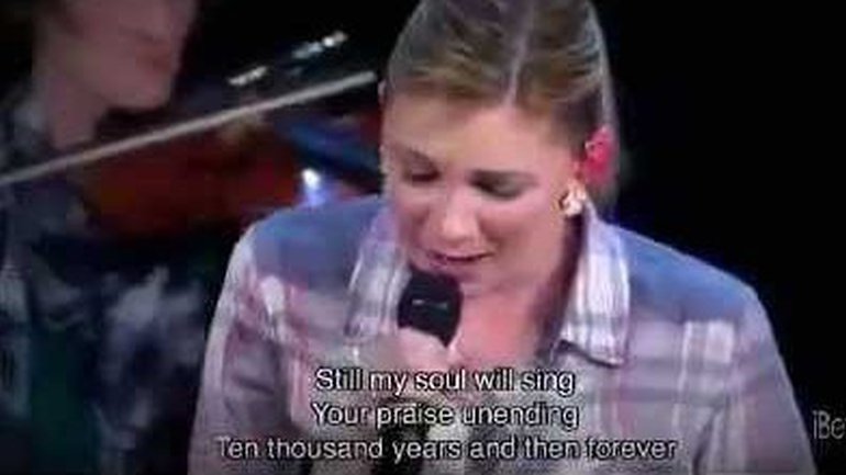 Kim Walker Smith - 10,000 Reasons (Bless The Lord)