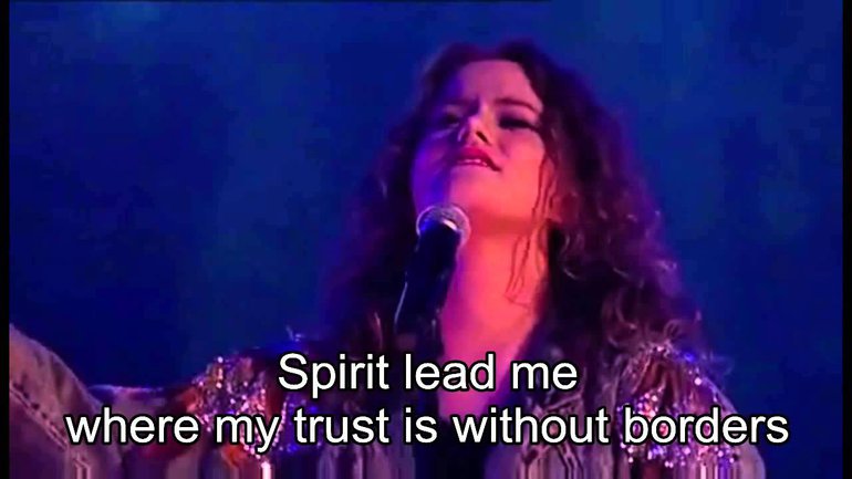 Hillsong United ft Taya Smith - Oceans (Where Feet May Fail)