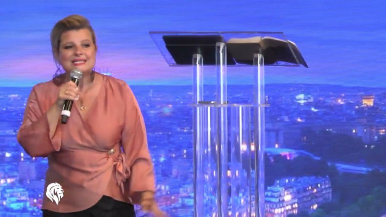 Dorothée Rajiah - Dieu te veut plein de force et de courage (Part I)