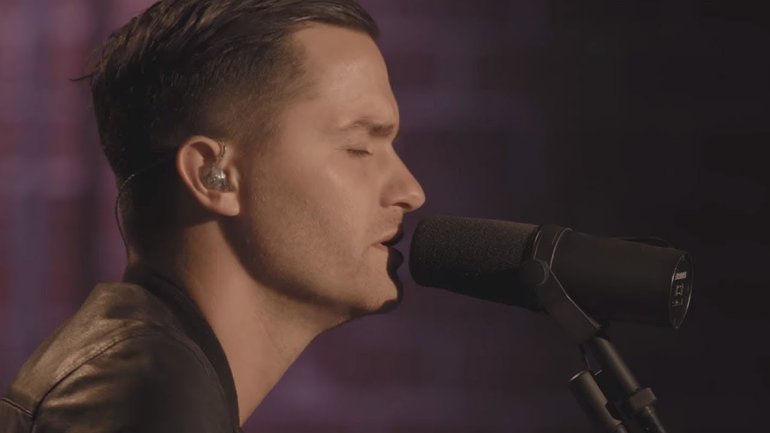 Housefires III (Featuring Pat Barrett )- Build My Life