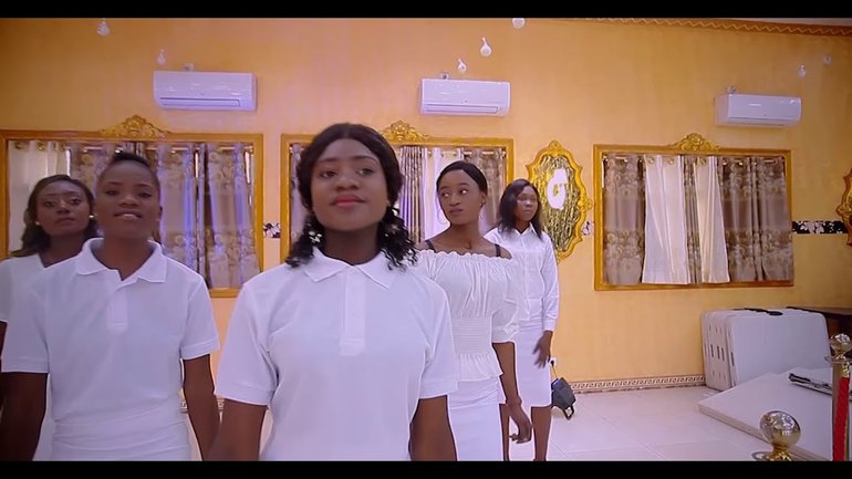 LA SHEKINAH - Dieudonné Monga Banza et PARFUM DE BONNE ODEUR