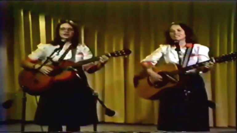 Suzie Frey & Loïs Kerr - L'Incomparable